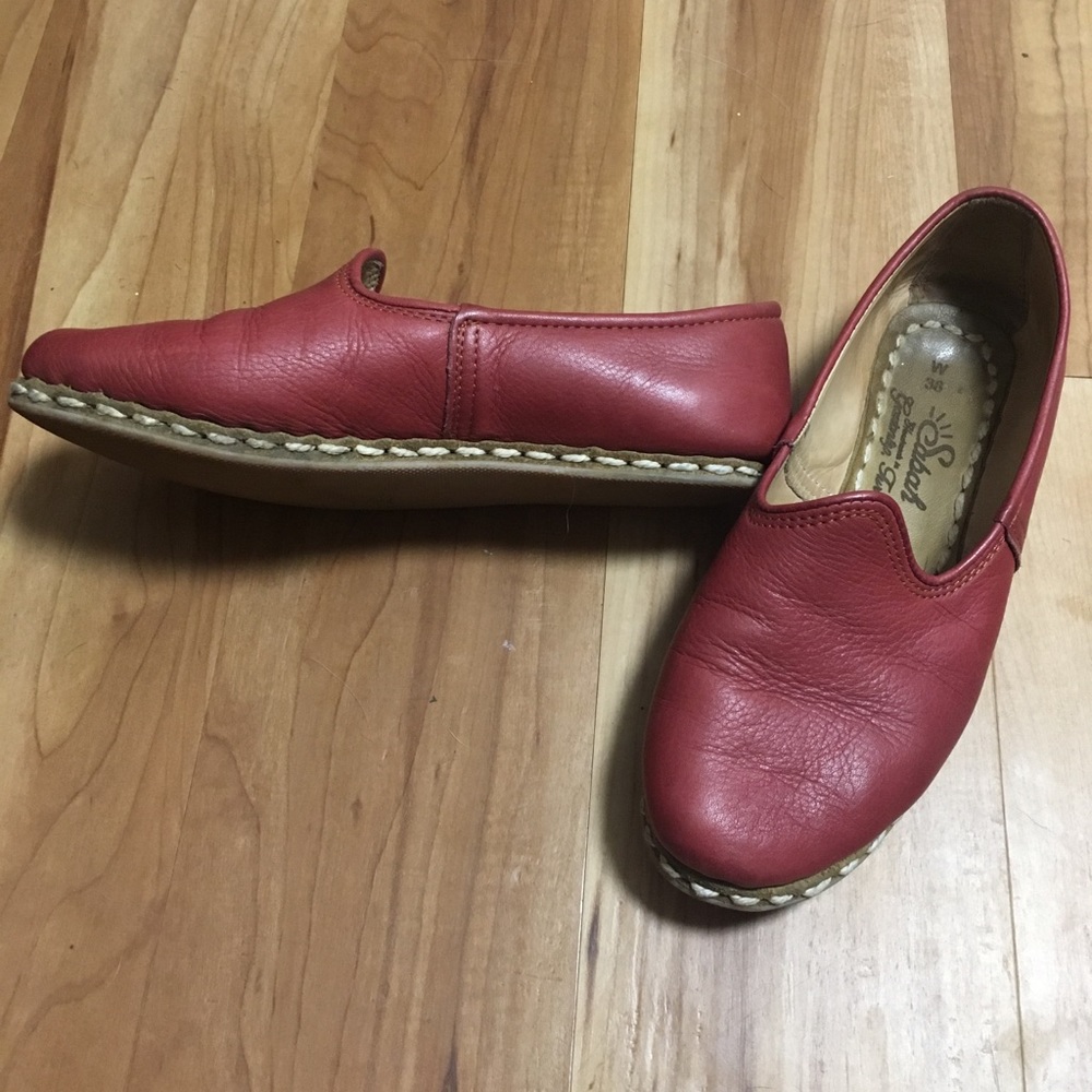 Red W38 Sabah Flats.